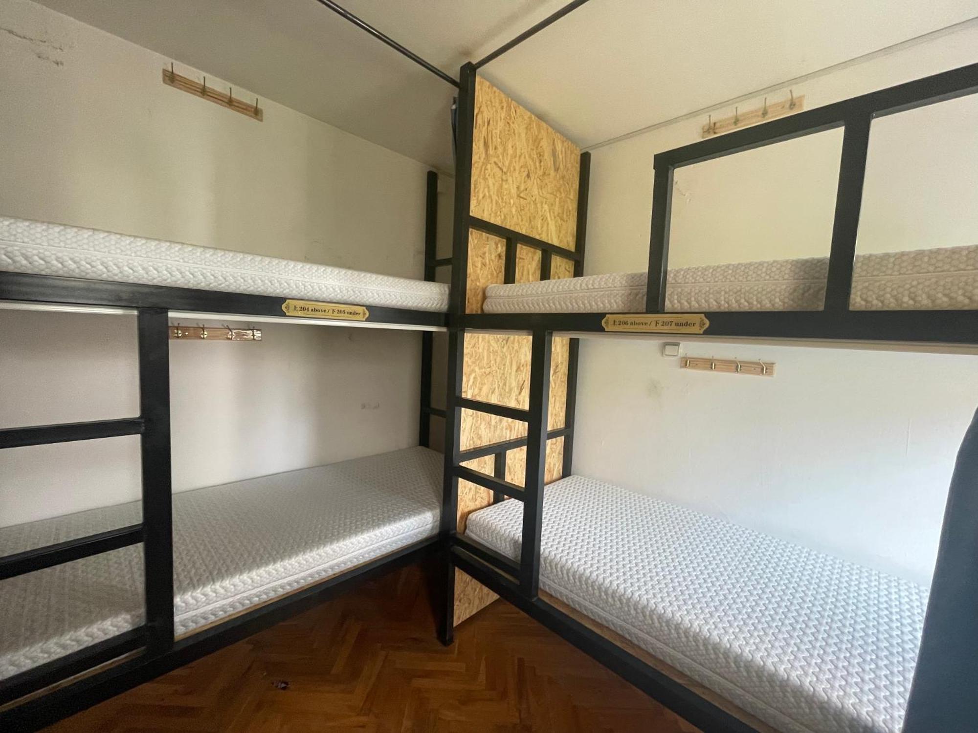 Sunshine Hostel 免费洗衣机 高速上网 Belgrado Esterno foto